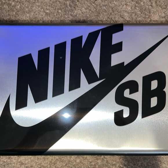 Carpet Company Nike SB Dunk Hi (Friends and Family box) - Picture 6 of 6